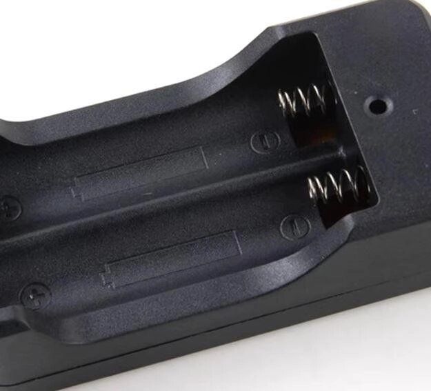 Зарядний пристрій з входом USB Type-C для Li-ion акумуляторних батарей 18650 2 слота живлення від мережі 1780613071 фото