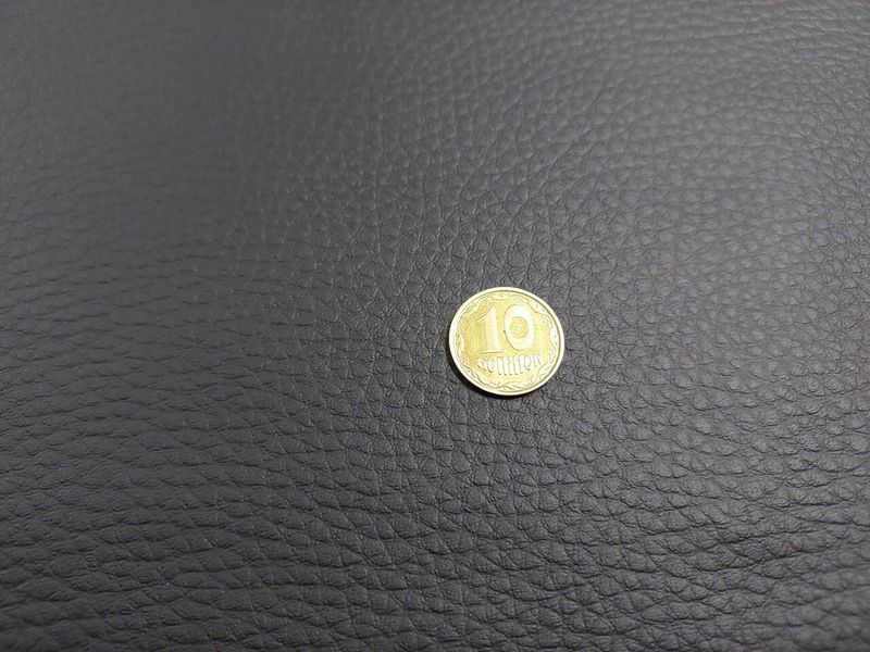 Шкірзамінник самоклеючий (вініліскожа) чорний 25х44см 1704489832 фото