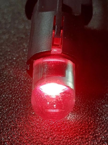 Яркий светодиод типа T10 W5W Red 12v красный 1681259526 фото